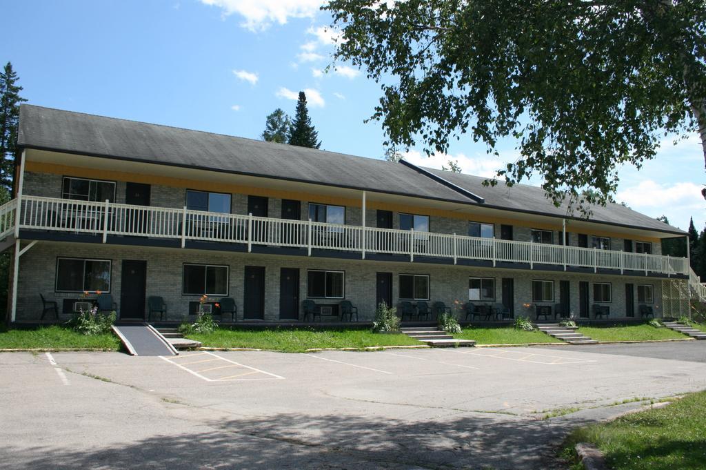 La Cuillere A Pot Hotel Saint-Donat-de-Montcalm Luaran gambar