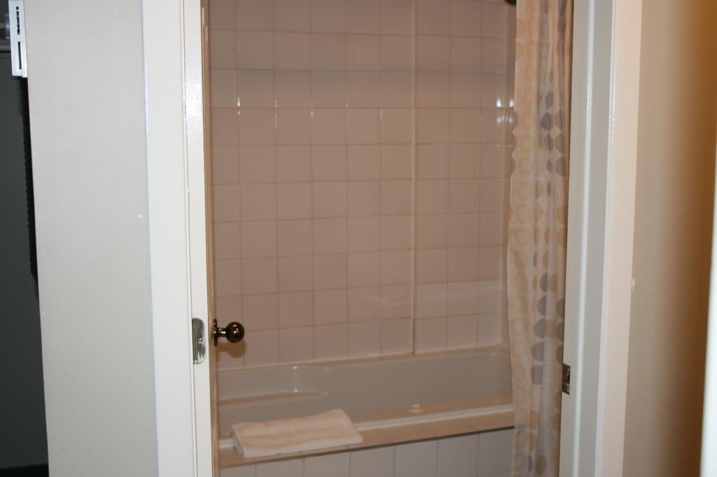 La Cuillere A Pot Hotel Saint-Donat-de-Montcalm Bilik gambar